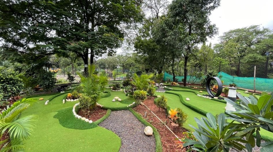Hubtown-Seasons-Amenities-Reflexology-Pathway-Landscape-Garden