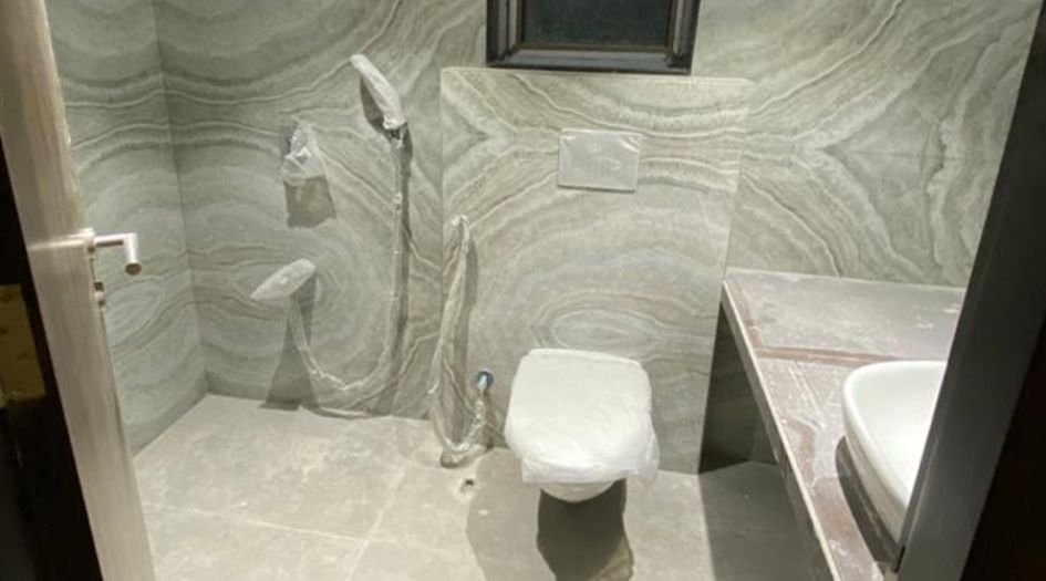 Hubtown-Seasons-Washroom